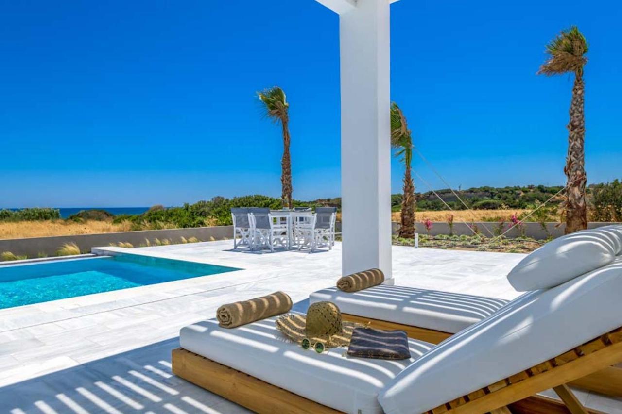 Seashore Beachfront Villa 라카니아 외부 사진