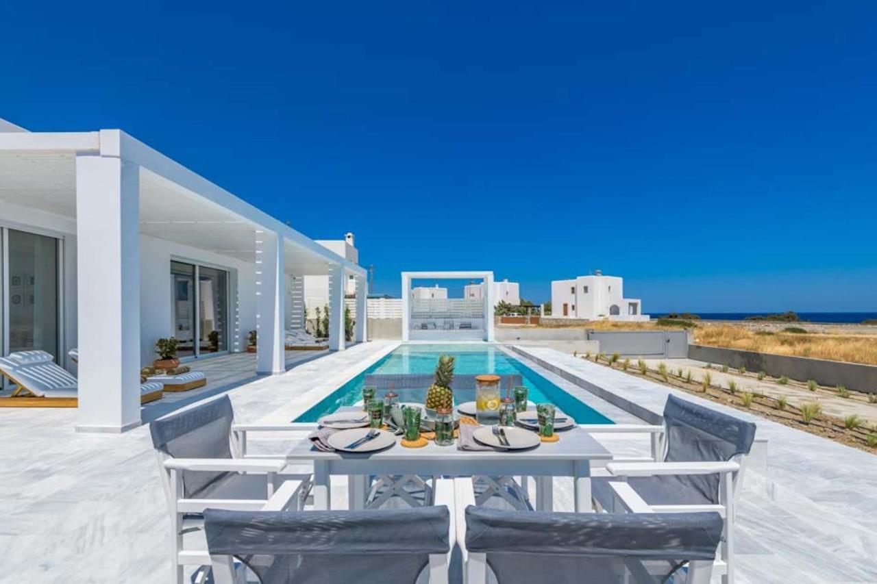 Seashore Beachfront Villa 라카니아 외부 사진