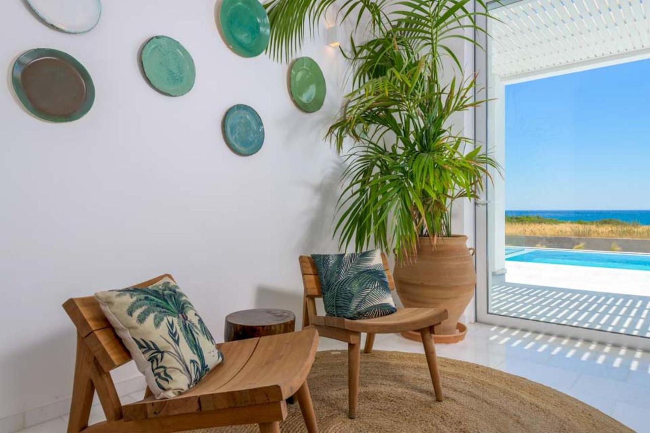 Seashore Beachfront Villa 라카니아 외부 사진