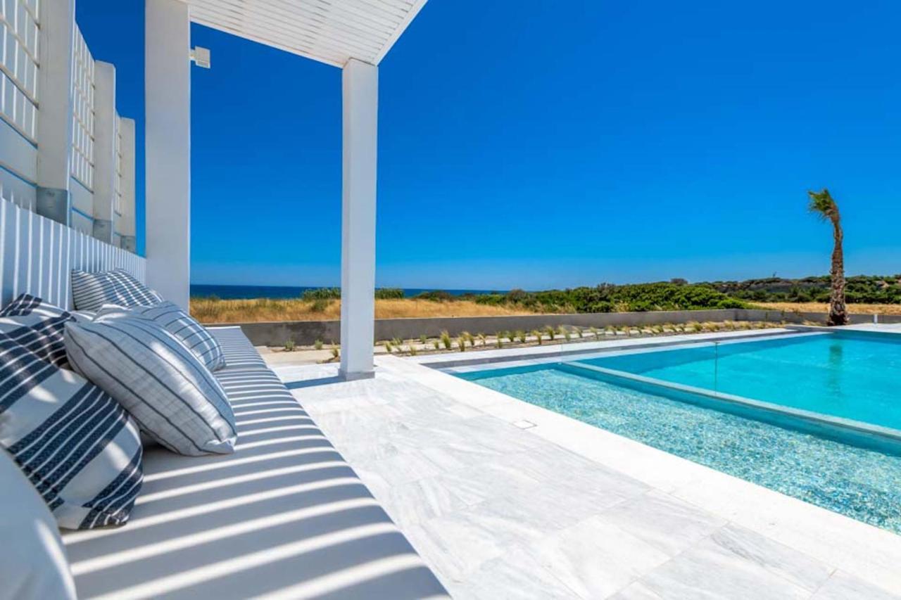 Seashore Beachfront Villa 라카니아 외부 사진